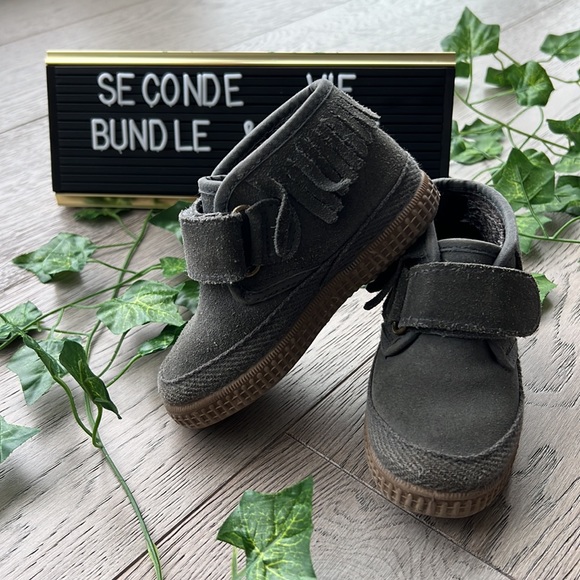 Toddler grey suede boots made in Spain - Picture 3 of 5